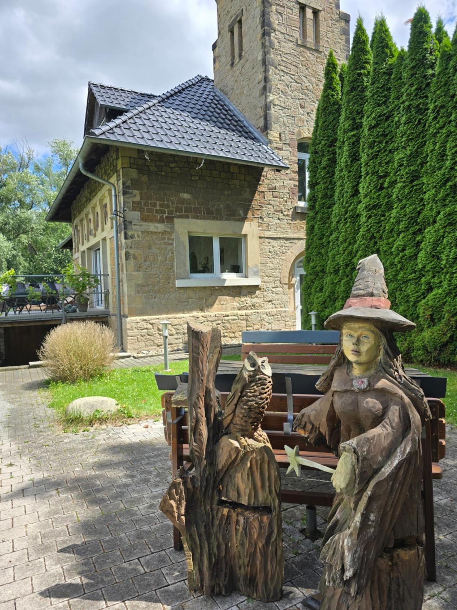 Palais Picard Westfluegel Villa Thale Exterior photo